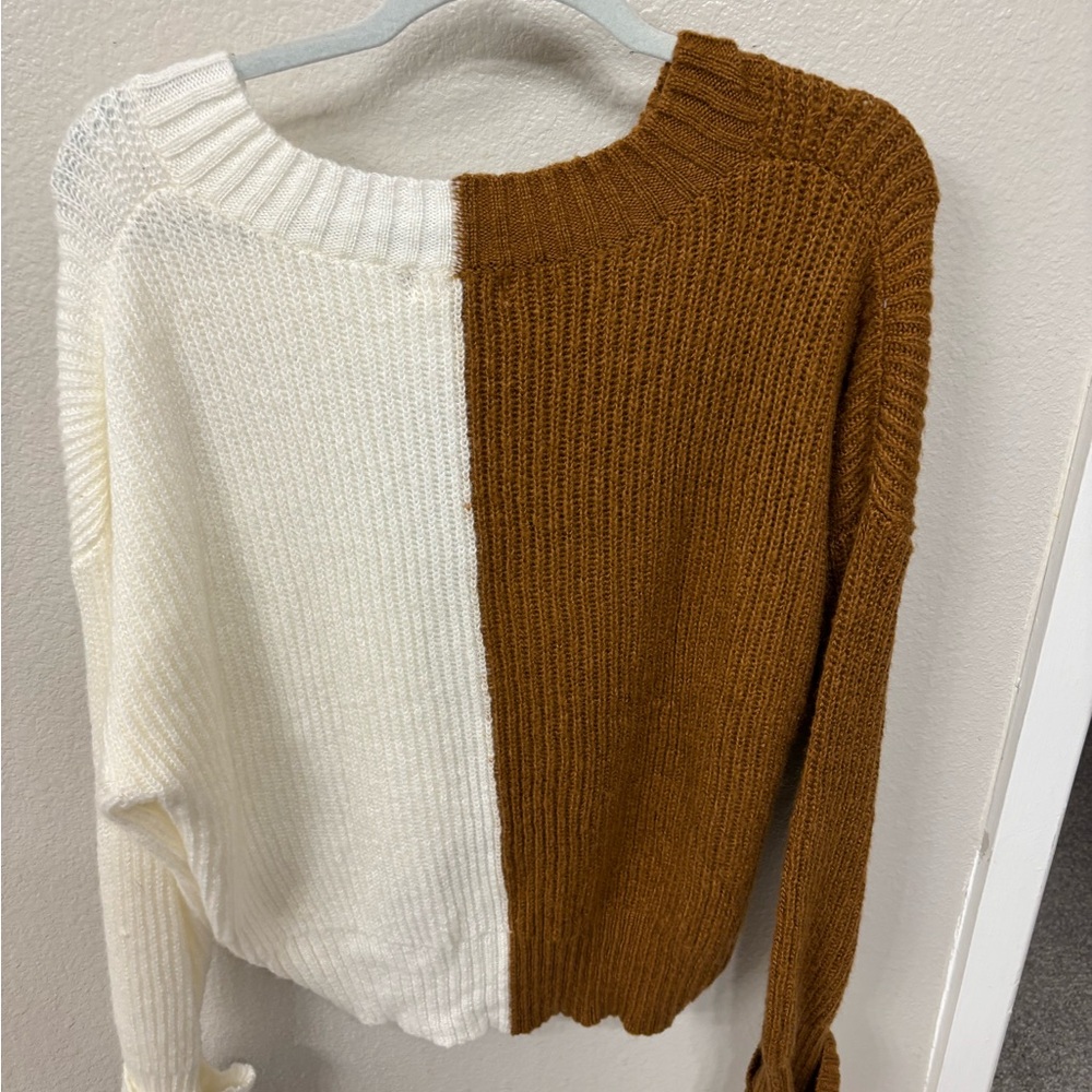 Altar’d State Two-Tone Brown and White Sweater - Picture 2 of 4